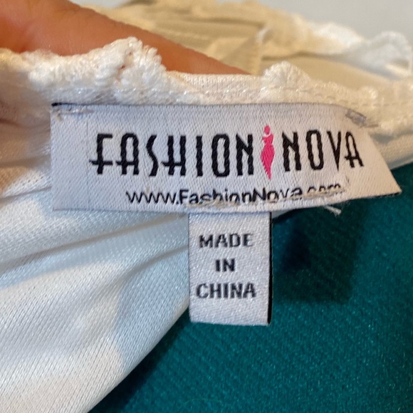 Fashion Nova size S crochet maxi white dress - Picture 6 of 7